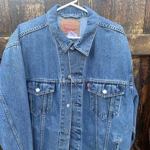 Vintage Levi’s denim jacket